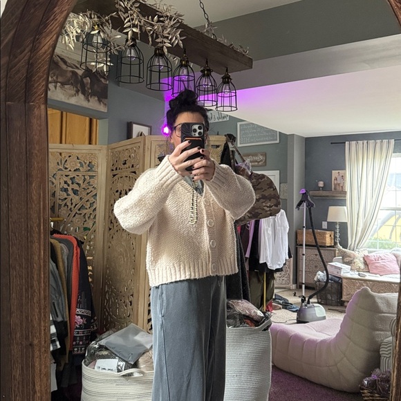 Revolve lovers and friends cardigan LILI BUTTON FRONT CARDIGAN OOS size medium - Picture 5 of 7